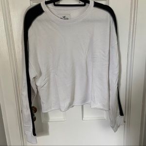 Hollister cropped raw edge sweatshirt